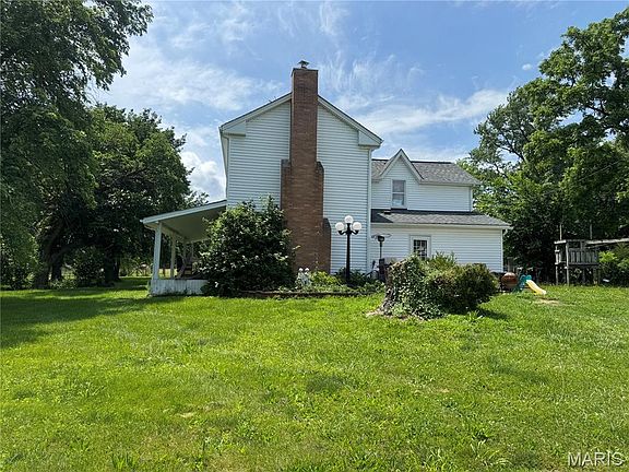 2nd image of 22521 Abrolat Rd