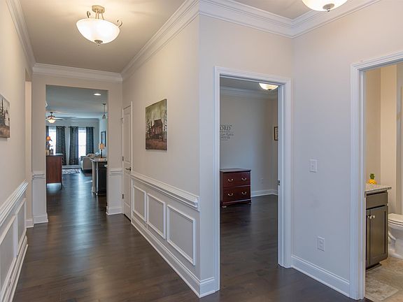 2nd image of 34 Noble Wing Ln
