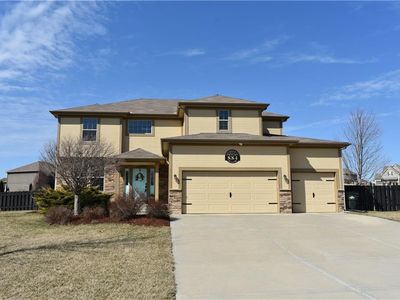 884 Clearview Dr, Lansing, KS, 66043