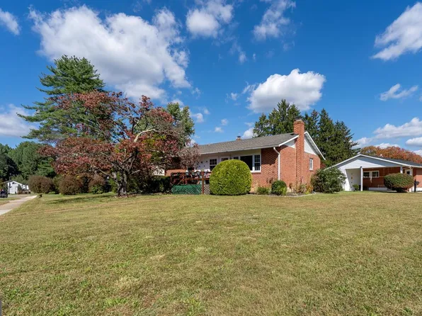 905 Lindellen Ave, Reisterstown, MD 21136