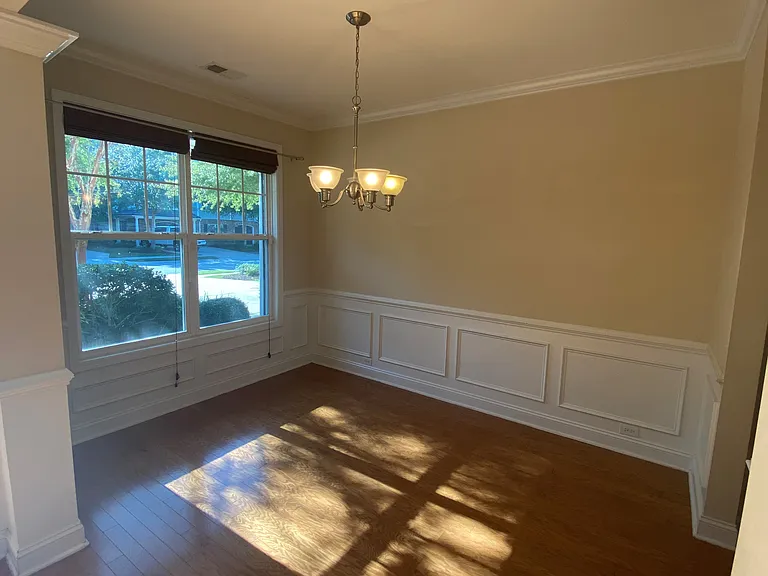3635 Bagley Dr — Photo 4