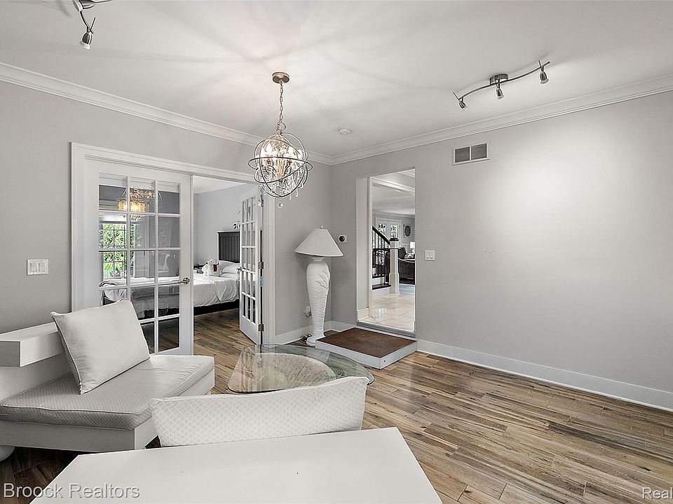 3774 Quarton Rd, photo 10