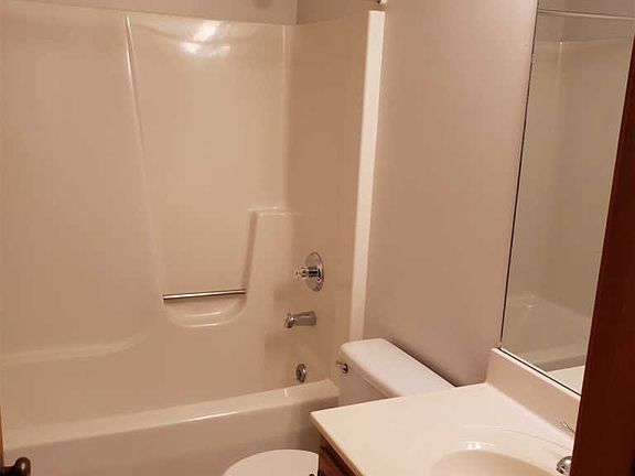 4th image of 53 W Cobblestone Ct