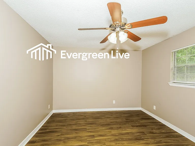 2120 Tall Oak Cir — Photo 7