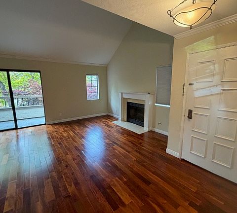 2nd image of 1876 Huxley Ct
