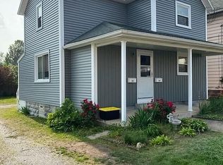 194 15th St NW, Barberton, OH 44203