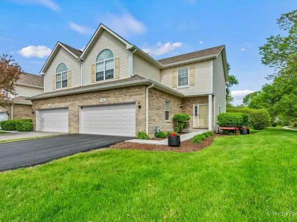 1070 Lily Field Ln, Bolingbrook, IL 60440