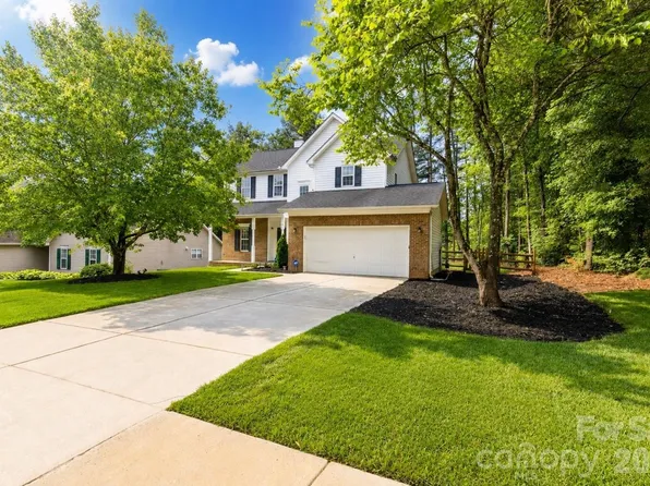 12819 Matisse Ln, Charlotte, NC 28215