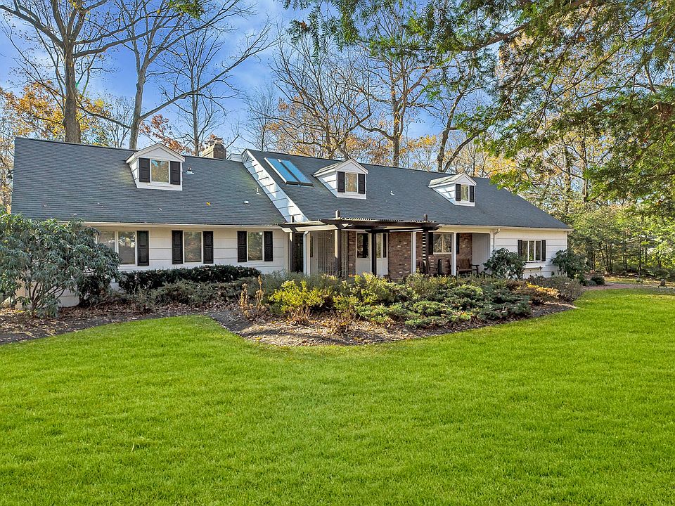 1st image of 6 Cordwainer Ln
