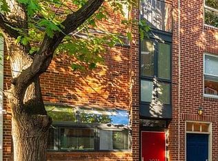 2031 Rittenhouse Sq, Philadelphia, PA 19103