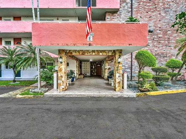 3750 NE 170th St APT 203, North Miami Beach, FL 33160