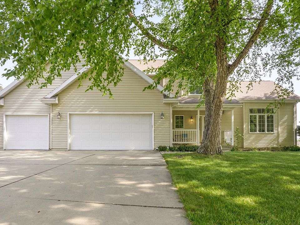 1st image of 3115 Pheasant Dr