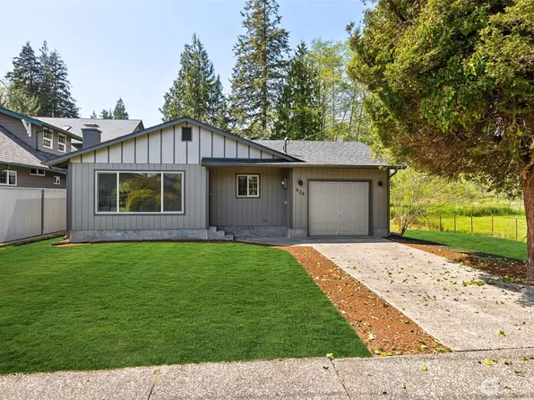 828 Burns Street, Cosmopolis, WA 98537