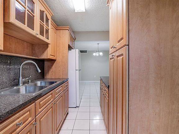4th image of 165 NE 203rd Ter APT 4