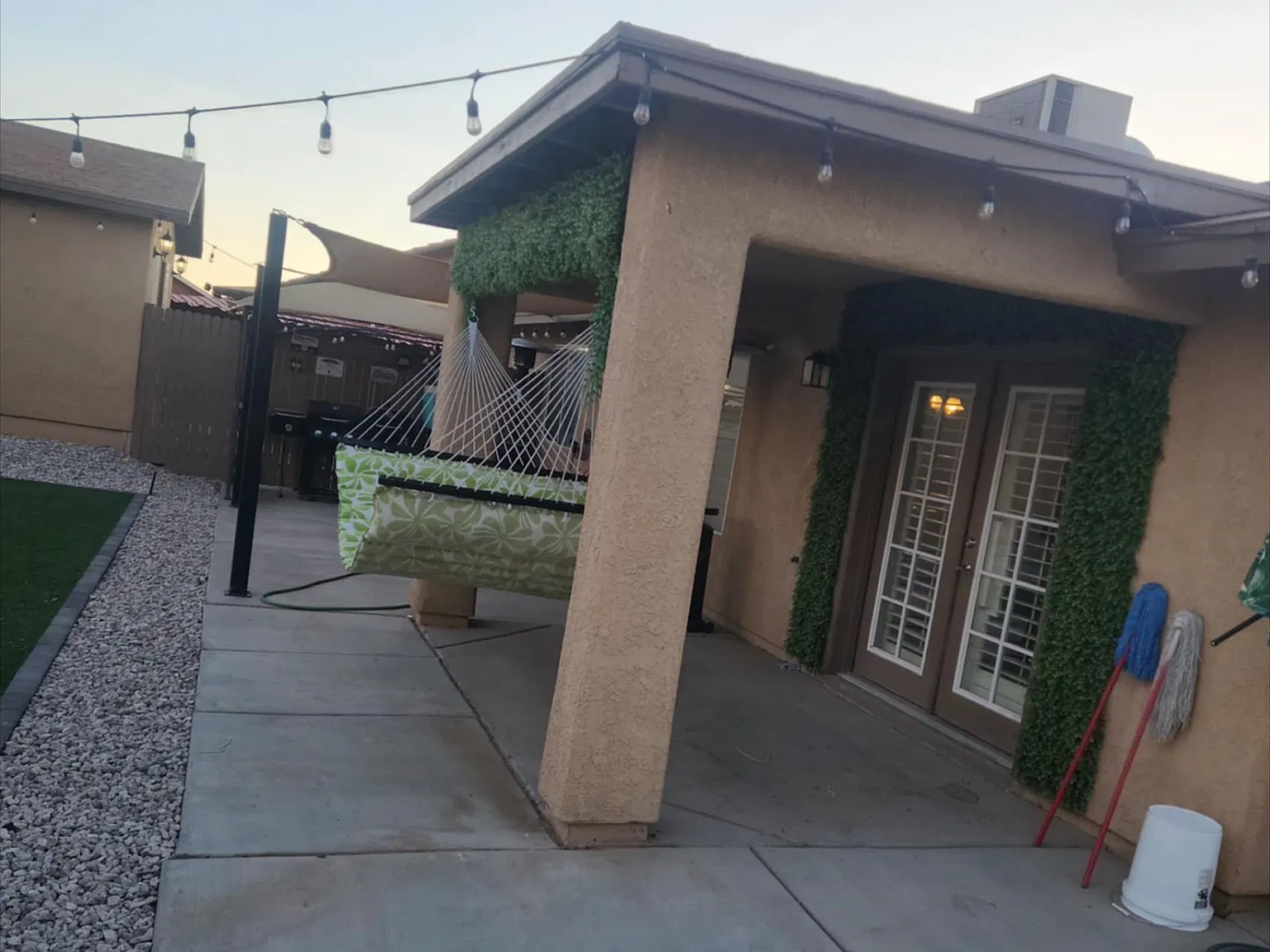 3 bed, 1281 sqft, $1,900 — Photo 2