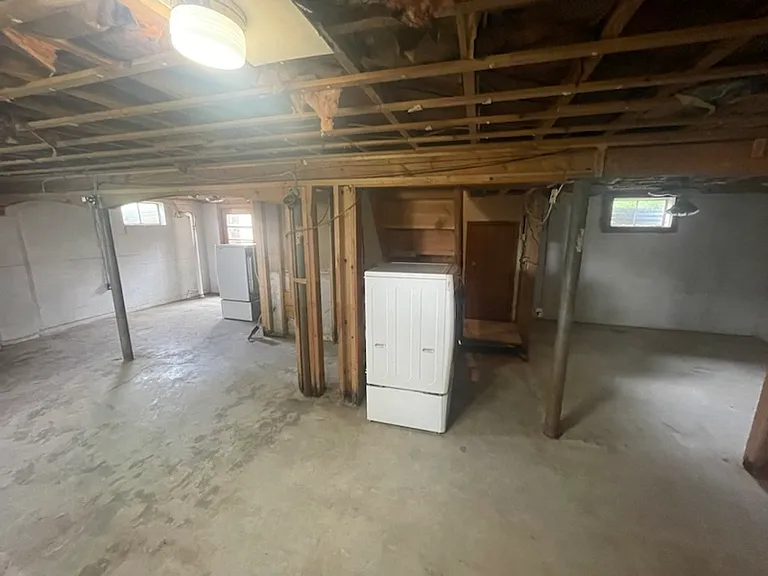 620 E Roanoke St — Photo 7