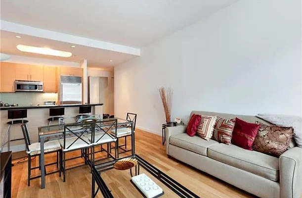 Rented by Nest Seekers International | media 25