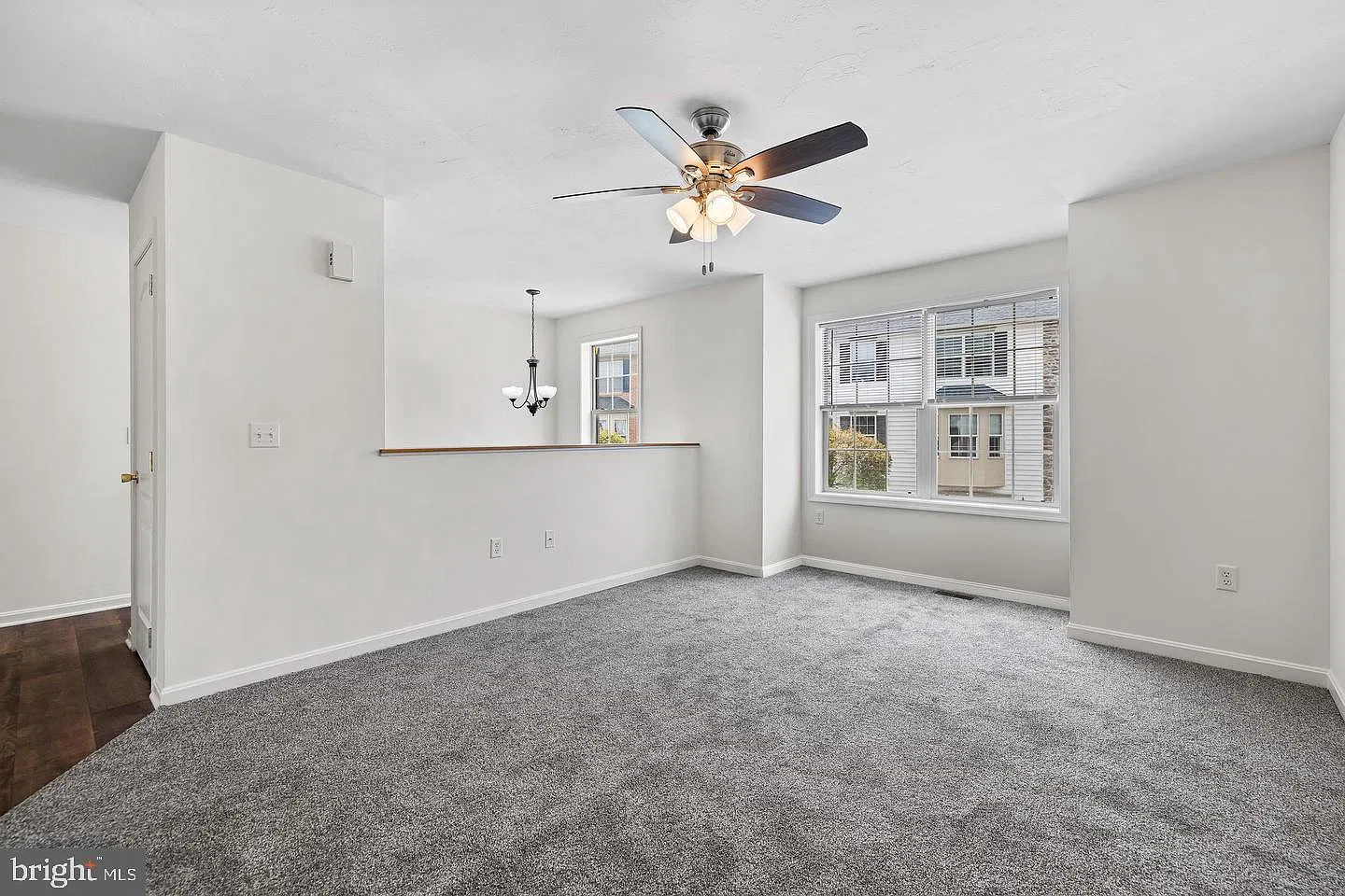 3 bed, 2.5 bath, 1600 sqft, $2,020 — Photo 4