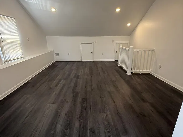 1262 S Broad St — Photo 13