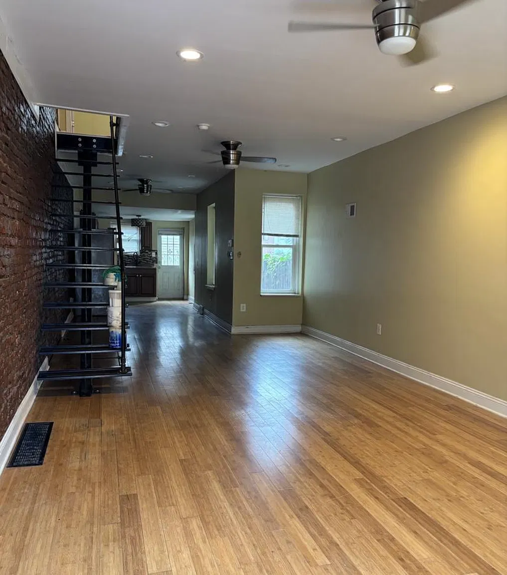 3 bed, $2,100 — Photo 2