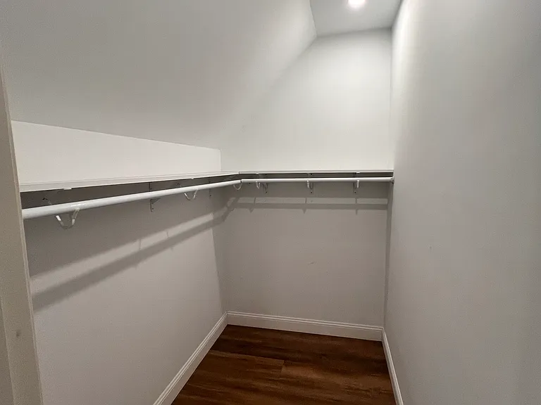 1748 South Rd — Photo 14