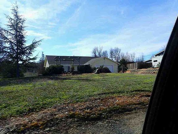 3rd image of 16525 Big Bear Rd