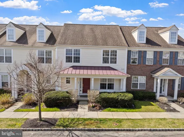 16 Lumbermill Ln, Voorhees, NJ 08043