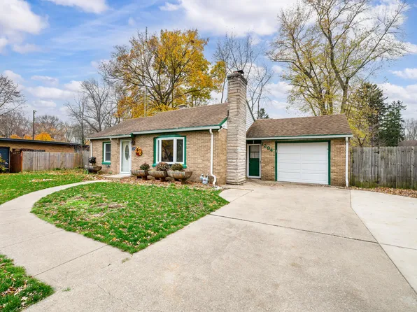 1294 Seneca Rd, Benton Harbor, MI 49022