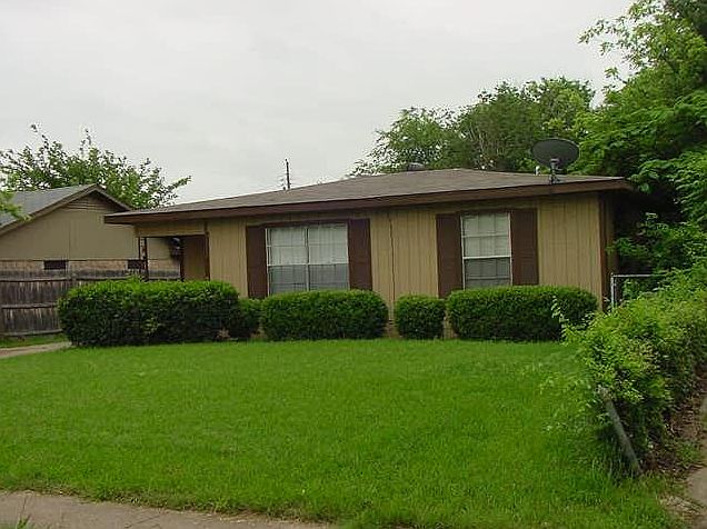 1st image of 2103 San Antonio St