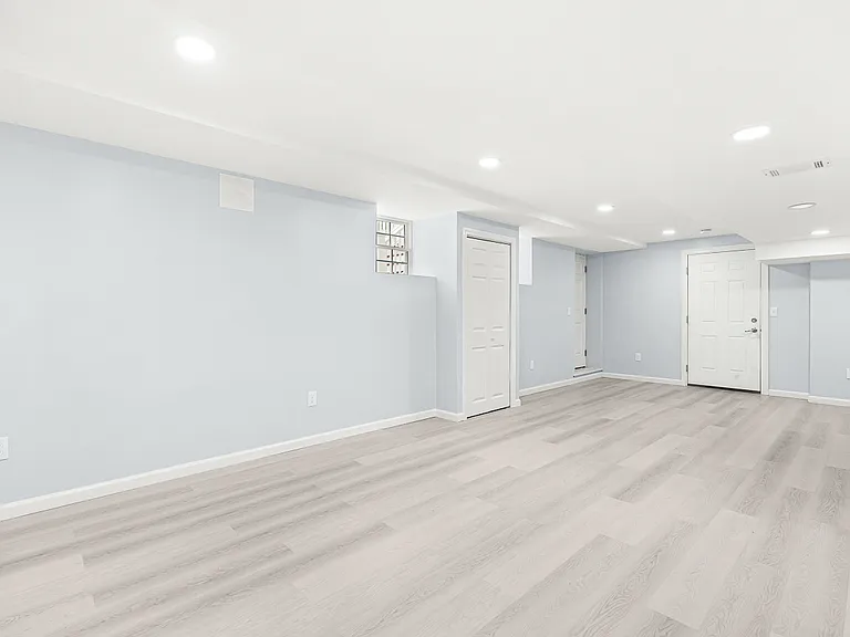 18 Grant Rd — Photo 41
