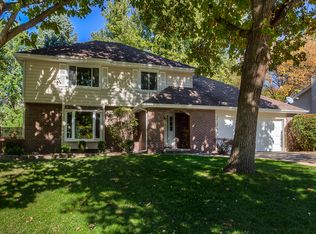 3609 Western Hills Dr, West Des Moines, IA 50265