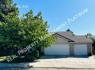 9855 N Baird Ave, Fresno, CA