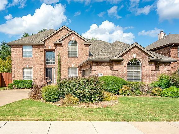 2nd image of 5216 Lake Bluff Dr
