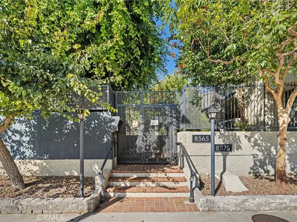 8575 Independence Ave APT 11, Canoga Park, CA 91304