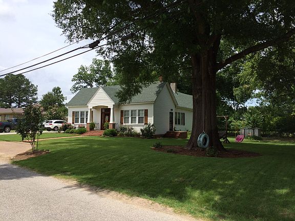 3rd image of 2354 Church St