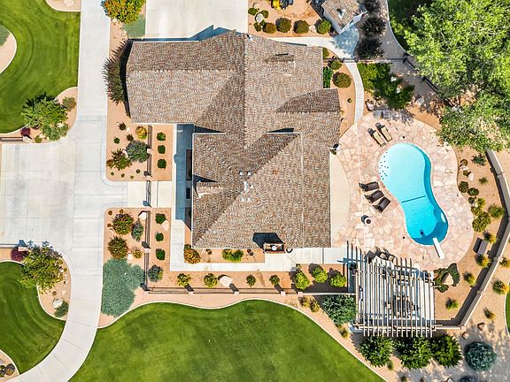 3rd image of 1001 Pritchard Mesa Ct