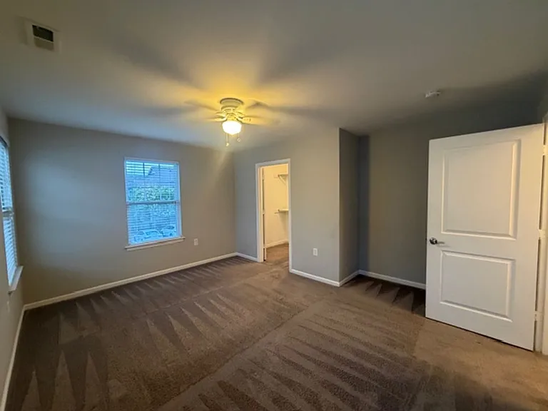 1609 Apsley Ct — Photo 44
