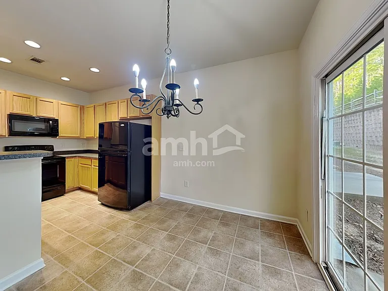 3198 Cedar Glade Ln — Photo 4