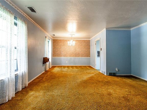 5th image of 9343 Clearhurst Dr