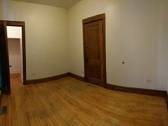 5th image of 1113 N Lawndale Ave #1