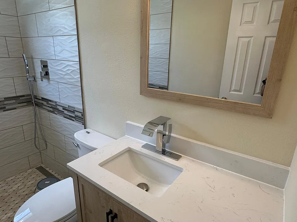 2137 Black Creek Trl