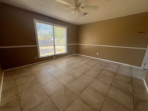 4th image of 2709 S 27th St