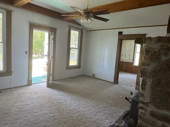 2nd image of 413 S Black Ave