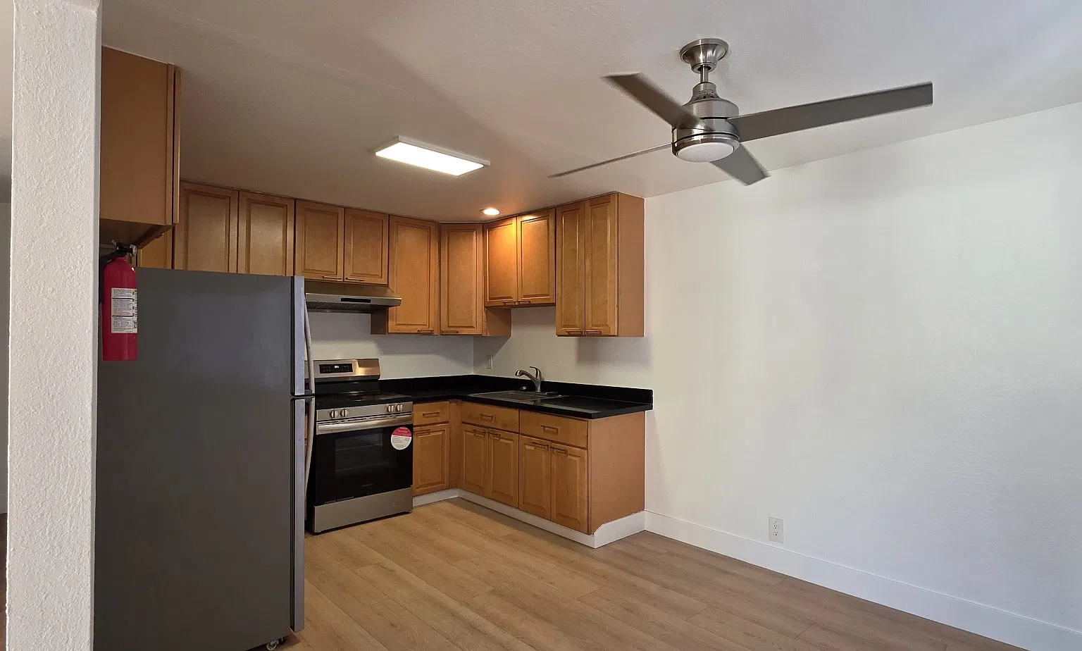 2 bed, 980 sqft, $2,650 — Photo 3
