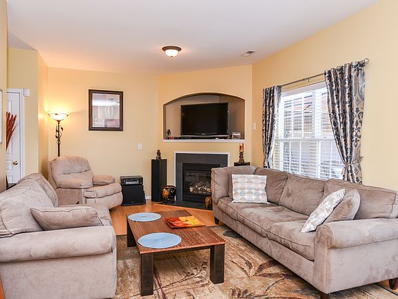 3rd image of 19515 Deer Valley Dr
