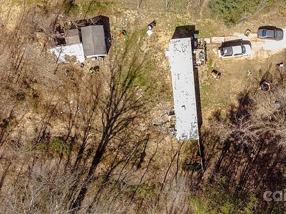 2nd image of 3583 Jefferson St