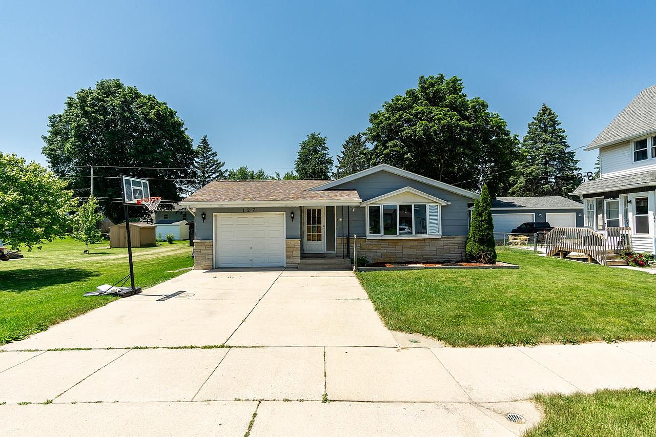 127 South Ridge St, Hustisford, WI 53034 Zillow