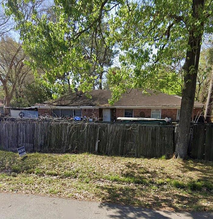 1st image of 7527 Jalna St
