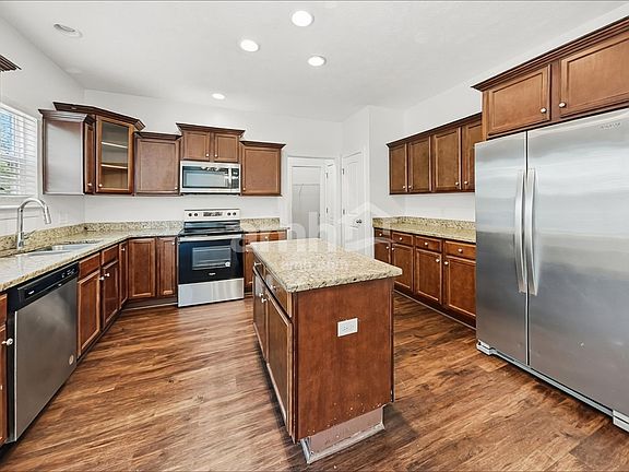 4th image of 6943 Calderwood Dr