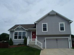 661 S Walnut St, Gardner, KS 66030